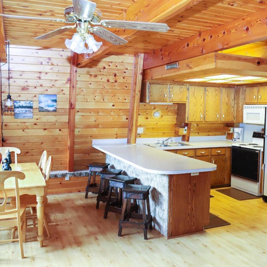 Yellow Goose Chateau Island Park Extérieur photo